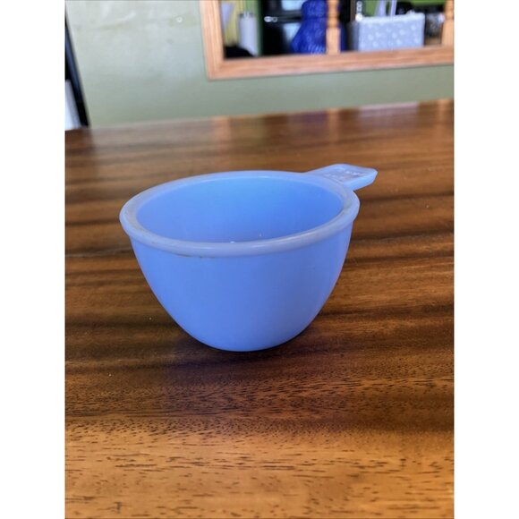 Vintage Delphite Blue Milk Glass 1/2 Cup Measuring Tab Handle - Picture 2 of 8
